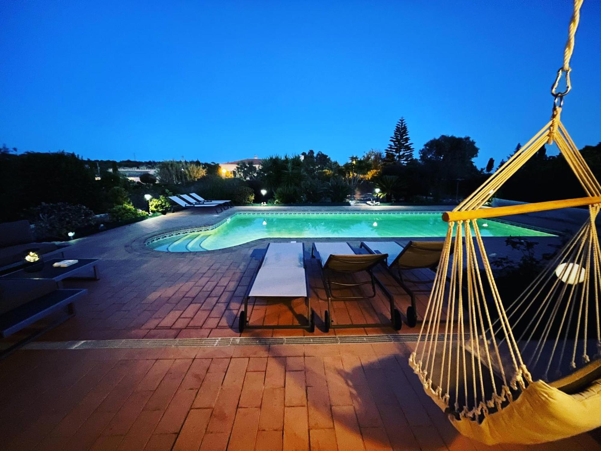 Villa Rubix Luz Екстериор снимка