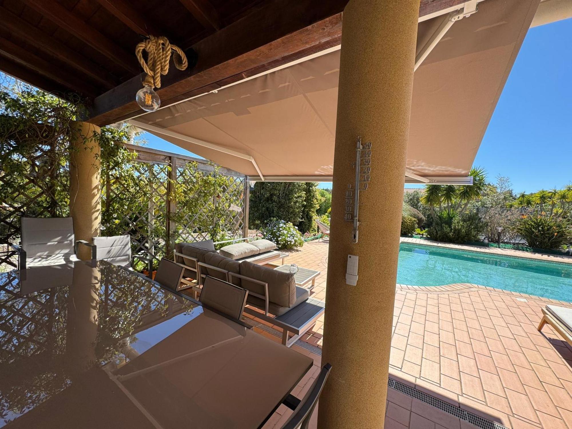 Villa Rubix Luz Екстериор снимка